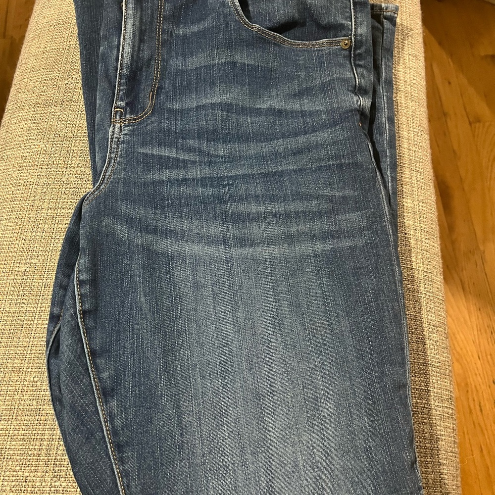 American Eagle High Rise Skinny Kick Jeans